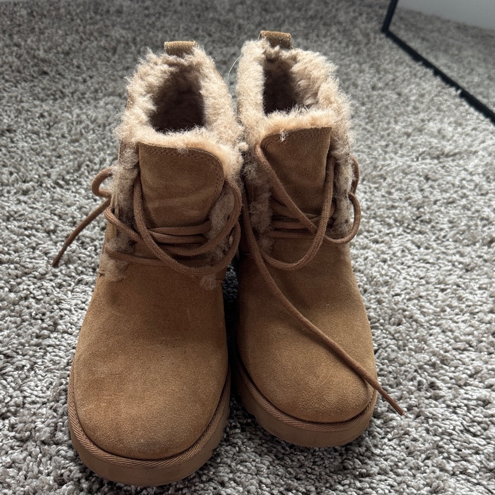 UGG Chestnut Wedge Winter Boots with Fur Lining